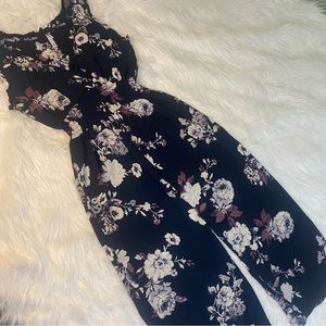 Xhilaration Jumpsuit Wide Leg Faux Wrap V Neck
Sleeveless Floral Navy Blue XS